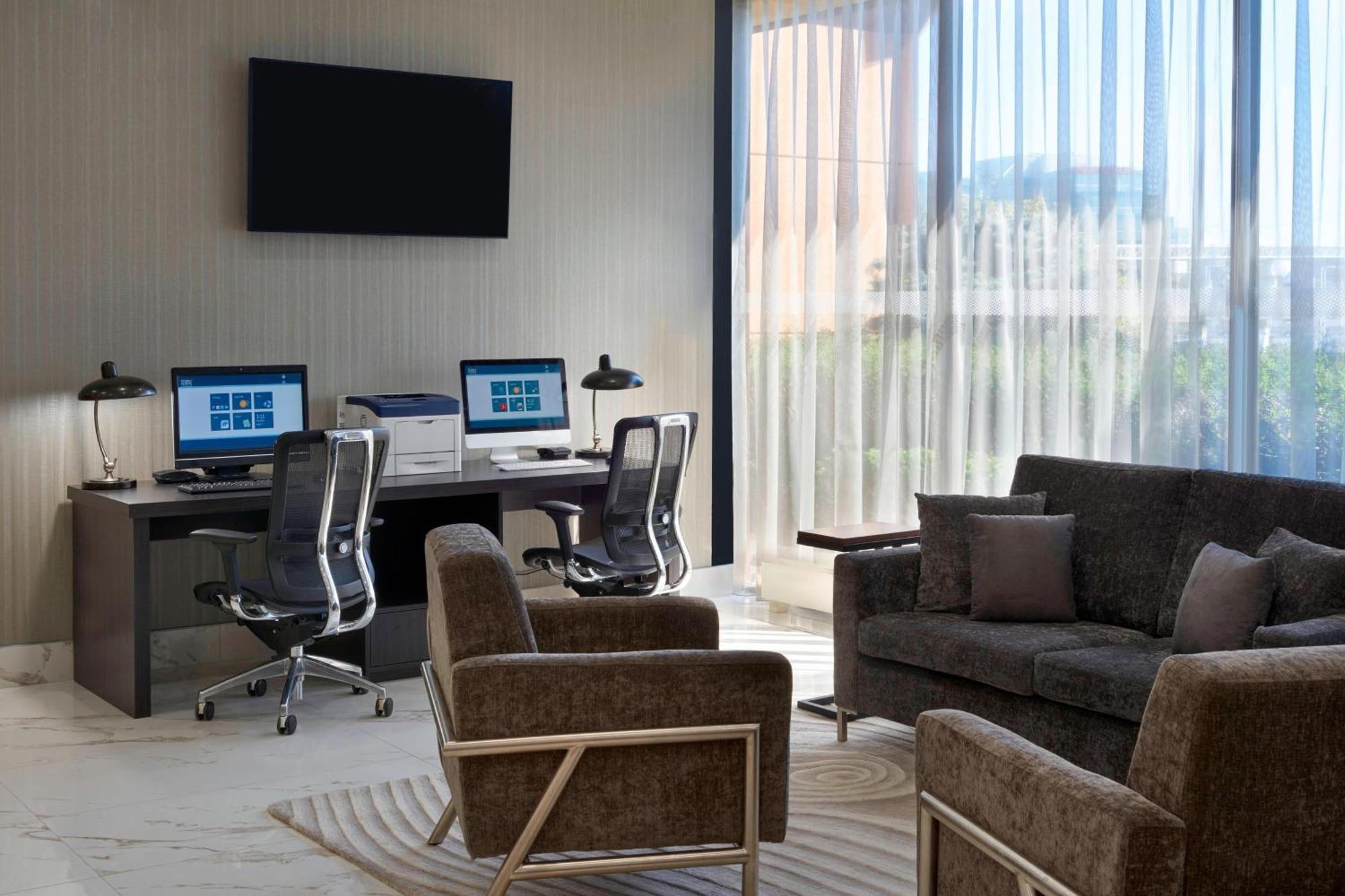 מיסיסאוגה Four Points By Sheraton Toronto Airport מראה חיצוני תמונה