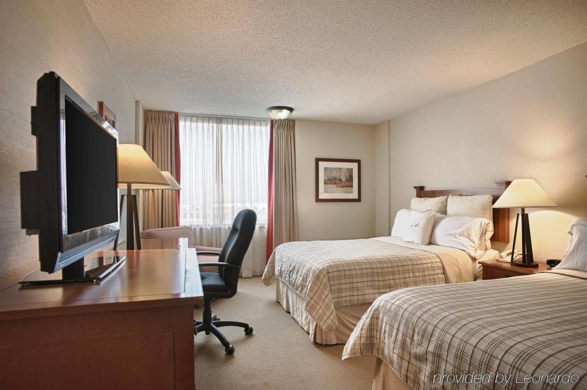מיסיסאוגה Four Points By Sheraton Toronto Airport מראה חיצוני תמונה
