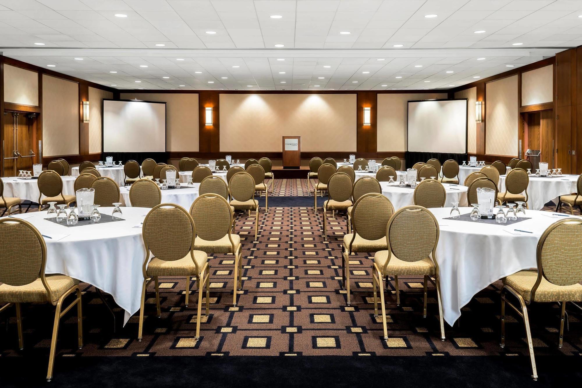 מיסיסאוגה Four Points By Sheraton Toronto Airport מראה חיצוני תמונה