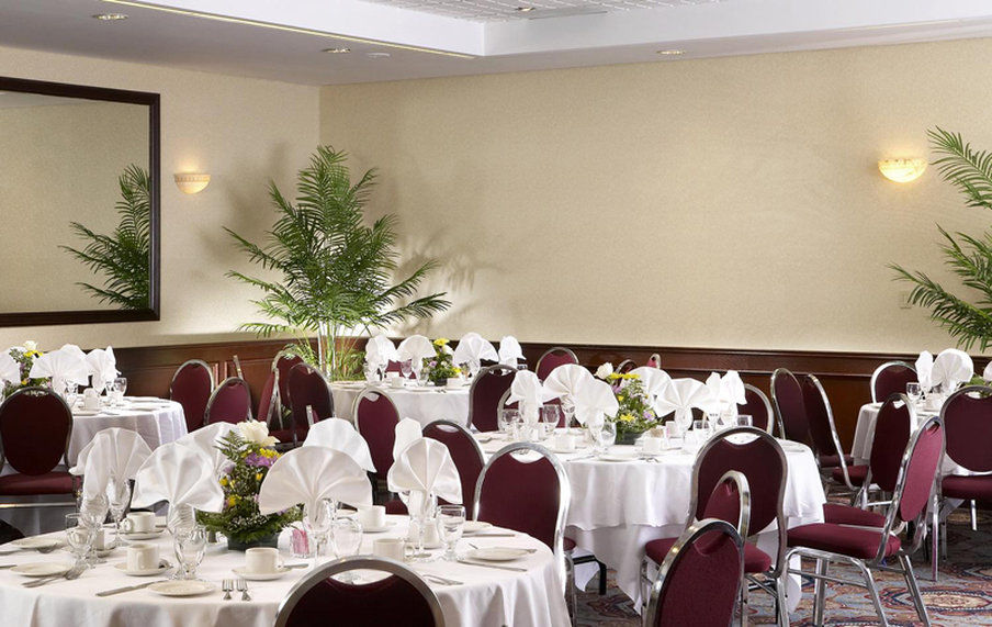 מיסיסאוגה Four Points By Sheraton Toronto Airport מראה חיצוני תמונה