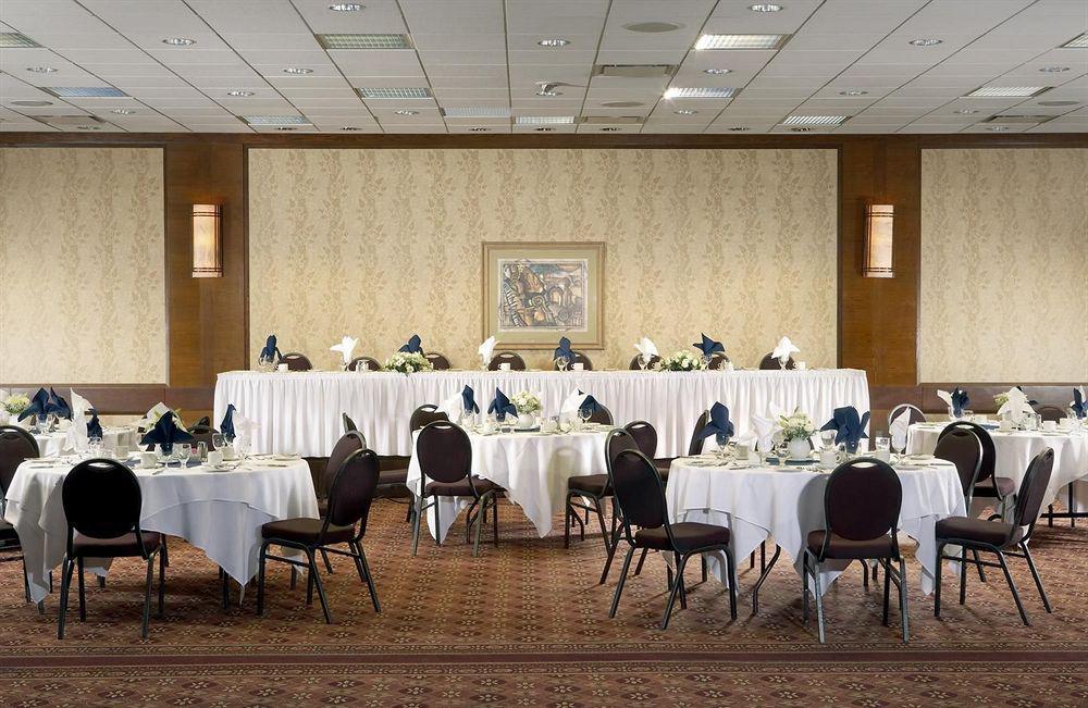 מיסיסאוגה Four Points By Sheraton Toronto Airport מראה חיצוני תמונה